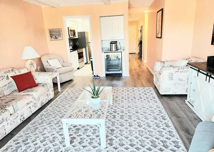 Spacious 2 Bedroom And 2 Baths Holiday home