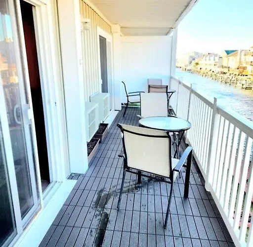 Spacious 2 Bedroom And 2 Baths *