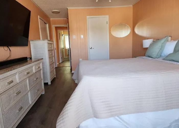 Spacious 2 Bedroom And 2 Baths