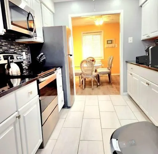 Spacious 2 Bedroom And 2 Baths *