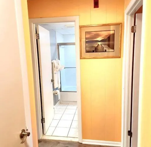 Spacious 2 Bedroom And 2 Baths