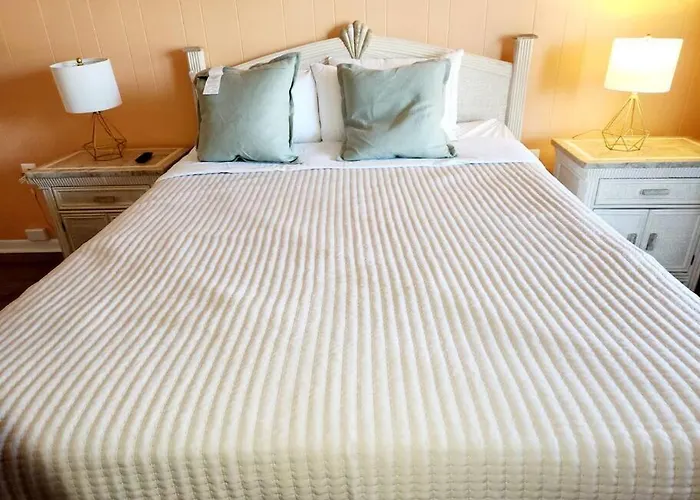 Holiday home Spacious 2 Bedroom And 2 Baths